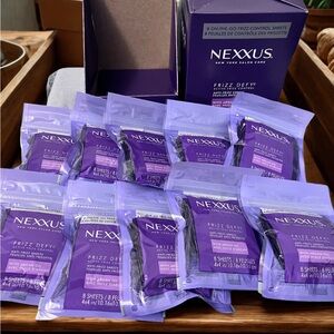 Nexxus Frizz Defy Anti-Frizz Sheets